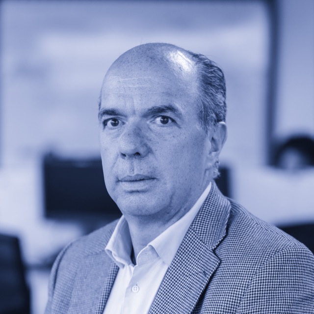 Álvaro Rincón, Director General